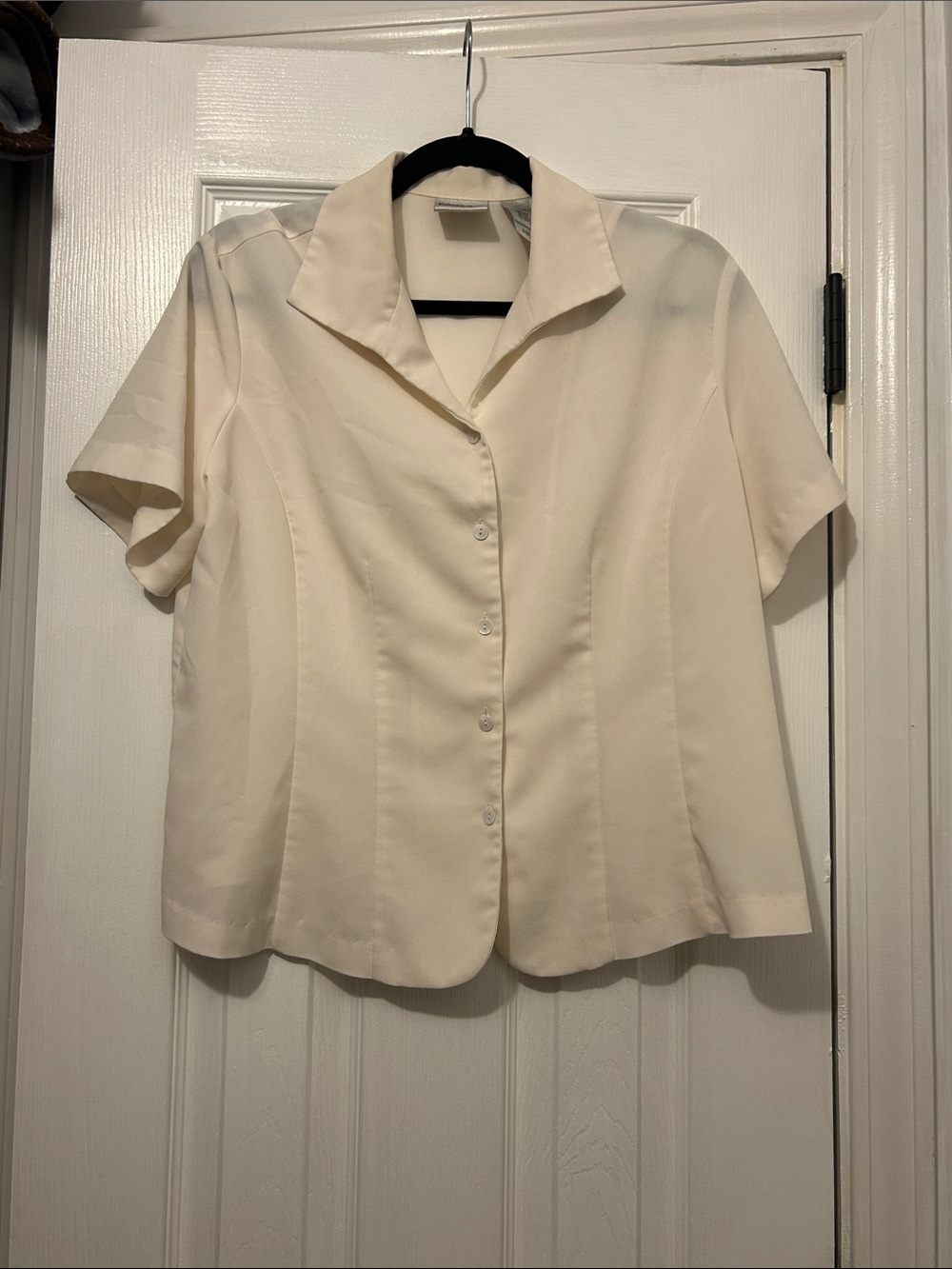 Liz Claiborne Short Sleeve Button Front Blouse